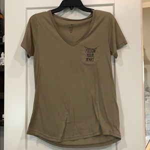 Size medium boutique tee